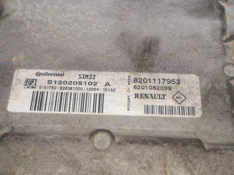 Centralita Motor ECU Dacia Sandero D4F732