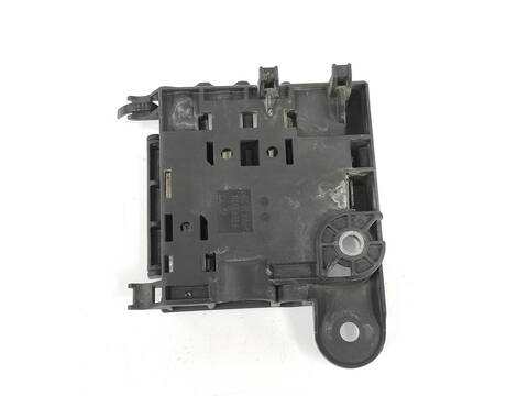 Foto 3ª: Caja Reles Fusibles Audi RS5 4.2 V8 32V FSI 450CV [CFS] (2012)