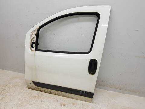 Foto 3ª: Puerta Delantera Izquierda Peugeot Bipper BASICO (2008)