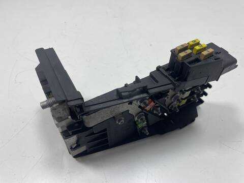 Foto 3ª: Caja Reles Fusibles Citroen C4 9HR PICASSO (2011)