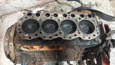 Foto 3ª: Bloque Motor Nissan Terrano COMFORT 125CV 92KW [TD27TI] (1999)