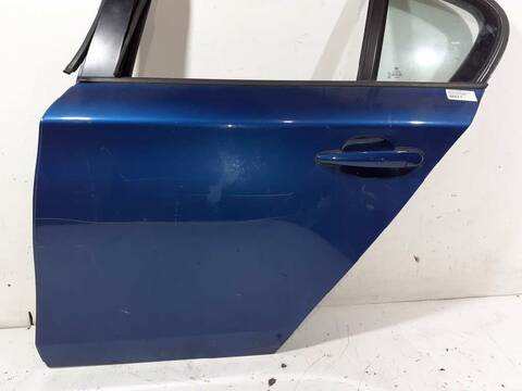 Foto 2ª: Puerta Trasera Izquierda Bmw Serie 1 114 116I BERLINA 116CV 85KW [N45B16A] (2004)