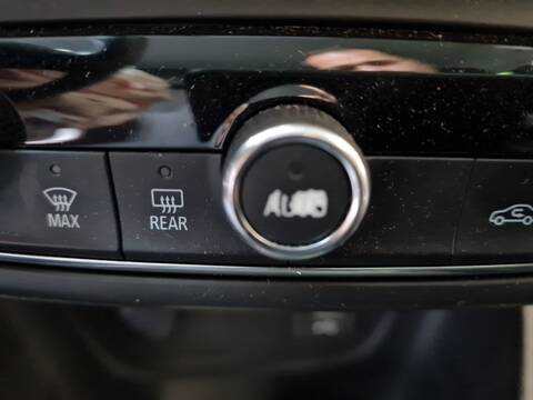 Foto 2ª: Mando Calefacción A. A. Opel Crossland 1.2 75) 131CV 96KW [D 12 XHT (EB2ADTS),B 12 XHT (EB2DTS),F 12 XHT (EB2] (2018)