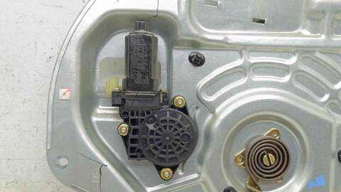 Foto 2ª: Elevalunas Eléctrico Delantero Derecho Hyundai Tucson 2.0 A LAS 4 RUEDAS 141CV 104KW [D4EA] (2006)