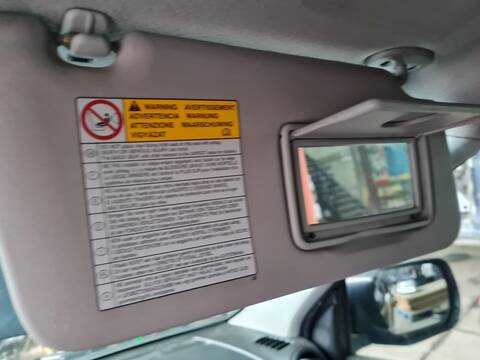 Foto 1ª: Parasol Derecho Suzuki Grand Vitara 1.9 DDIS JX-E 3-PTAS. 129CV 95KW [F9Q] (2009)