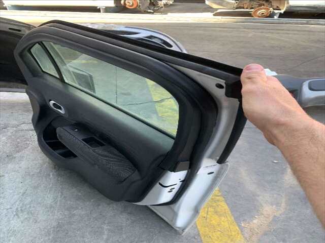Foto 2ª: Puerta Delantera Derecha Citroen C3 1.2 I 0CV [HNZ] (2018)