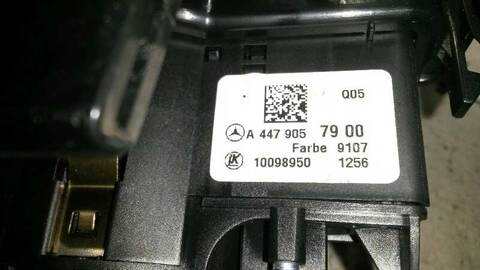 Foto 3ª: Mando Luces Mercedes Vito 109/111 CDI LANG 447.703) 114CV 84KW (2014)