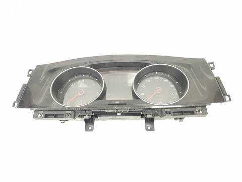 Cuadro de Instrumentos Volkswagen Golf GTD BLUEMOTION TECH.
