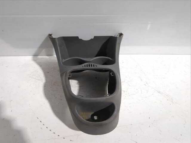 Foto 3ª: Consola Central Peugeot 107 1.4 HDI 54CV [8HT (DV4TD)] (2005)