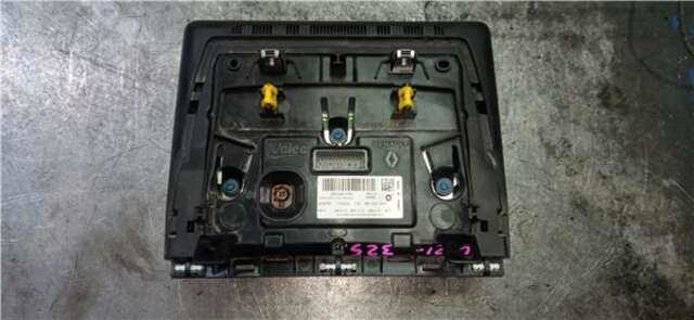 Foto 3ª: Sistema GPS Renault Clio 1.5 BUSINESS EDITION [1.5 LTR. - 63 KW BLUE DCI DIESEL FAP] [K9KU872]