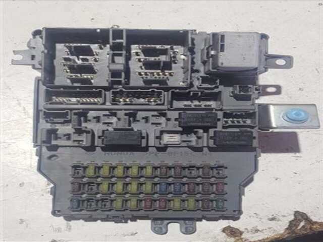 Foto 3ª: Caja Reles Fusibles Honda Accord 