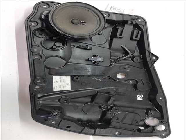 Foto 2ª: Altavoz Mercedes Clase CLA Coupe 220 177 CV COUPE 130KW [OM651.930]