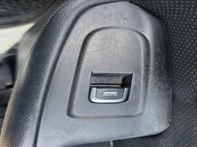 Botonera Elevalunas Kia Carens DRIVE 116CV 85KW