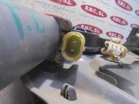 Foto 2ª: Elevalunas Manual Trasero Derecho Renault Laguna 1.9 DCI RT 107CV 79KW [F9Q B7] (2000)