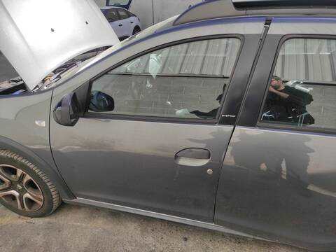 Puerta Delantera Izquierda Dacia Sandero K9K612