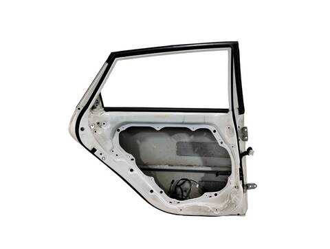 Foto 2ª: Puerta Trasera Izquierda Hyundai i40 GLS STYLE 136CV (2011)