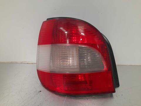 Piloto Trasero Izquierdo Renault Scenic 1.9 DCI AUTHENTIQUE 80CV 59KW JA..)