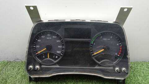 Cuadro de Instrumentos Mitsubishi Canter 3.0 D 180CV 129KW 7C18