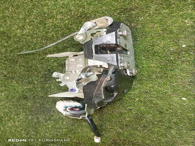 Foto 2ª: Cerradura Maletero Portón Toyota Land Cruiser 3.0 D KDJ90 GX 3P [1KD-FTV] (2002)