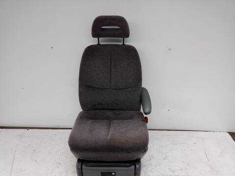 Asiento Delantero Derecho Chrysler Voyager 2.5 TD FAMILY 116CV 85KW