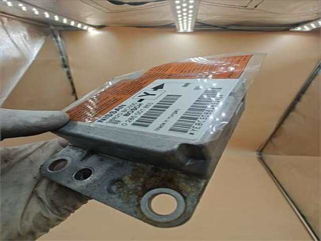 Foto 3ª: Centralita Airbag Nissan Micra 1.4 ACTIVE LUXURY [1.4 LTR. - 65 KW CAT]