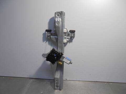 Foto 1ª: Elevalunas Manual Trasero Derecho Chevrolet Cruze LS 163CV 120KW [LNP] (2012)