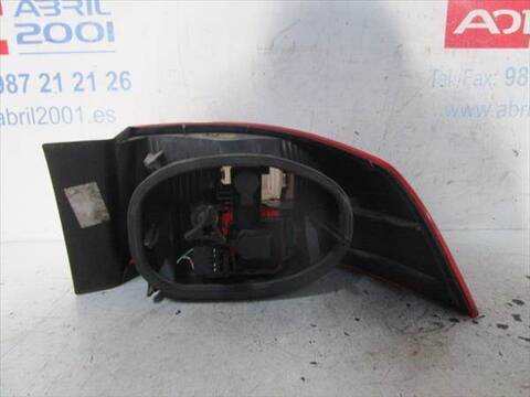 Foto 2ª: Piloto Trasero Izquierdo Renault Laguna 1.9 DCI BG0G) 120CV 88KW [D/ F9Q C6] (2005)