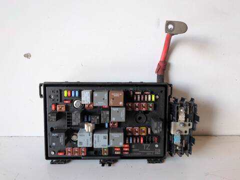 Caja Reles Fusibles Opel Astra ENJOY 1.7 16V CDTI 110CV