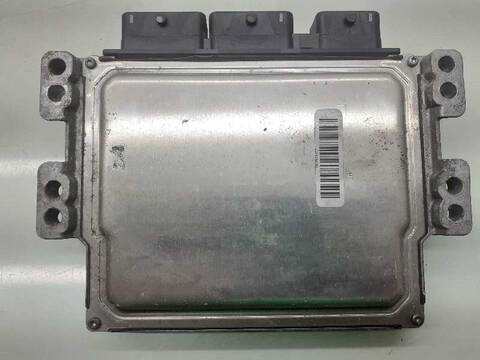 Foto 2ª: Centralita Motor ECU Renault Megane BUSINESS BERLINA 90CV 66KW III BERLINA 5 P (2013)