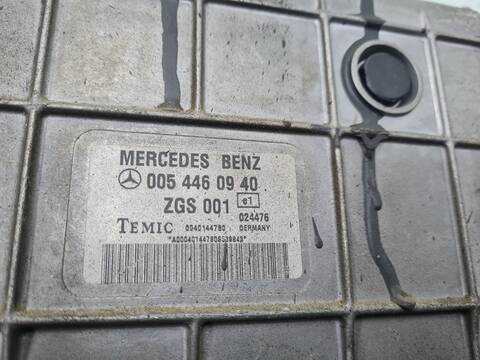Foto 3ª: Centralita Motor ECU Mercedes Vario PRDK - 616 D OM 904 LA CABINA DOBLE 156CV 115KW [OM904LAIII/7] (2009)