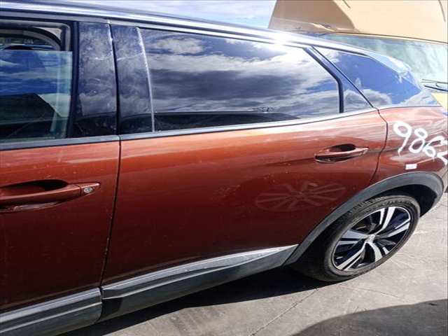 Puerta Trasera Izquierda Peugeot 3008 ACTIVE 131CV 96KW