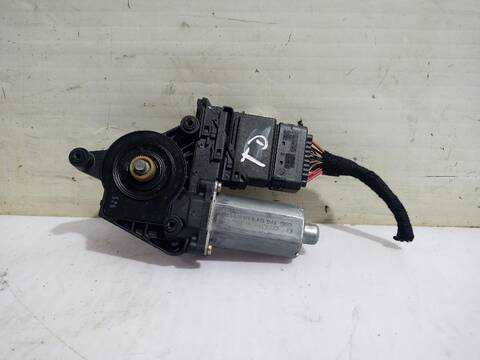 Foto 2ª: Elevalunas Eléctrico Trasero Derecho Volkswagen Passat ADVANCE 131CV [AVF] (2000)