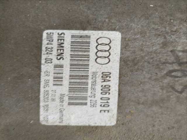 Foto 2ª: Centralita Motor ECU Audi A3 VERSION INDEFINIDA (1999)