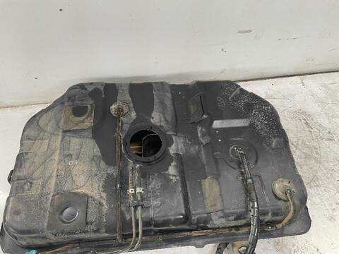 Foto 2ª: Deposito de Combustible Kia Carnival 2.9 CRDI LX AUT. 144CV [J3] (2001)