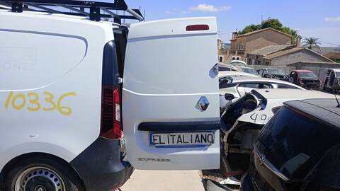 Puerta Trasera Izquierda Renault Express ADVANCE 95CV 70KW
