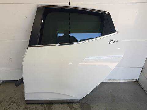 Puerta Trasera Izquierda Renault Clio 1.0 LPG B7MT) 101CV 74KW