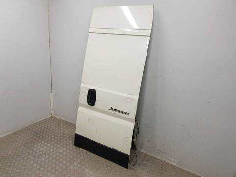 Foto 3ª: Puerta Trasera Derecha Citroen Jumper 33 L2H1 BLUEHDI 140 (2006)