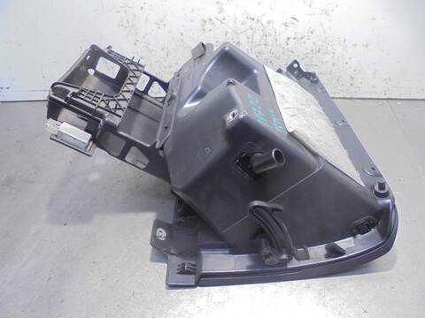 Foto 2ª: Guantera Volkswagen Polo 1.4 TDI 90CV 66KW [CUSB] (2015)