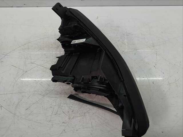 Faro Derecho Kia Sportage 136 CV 100KW