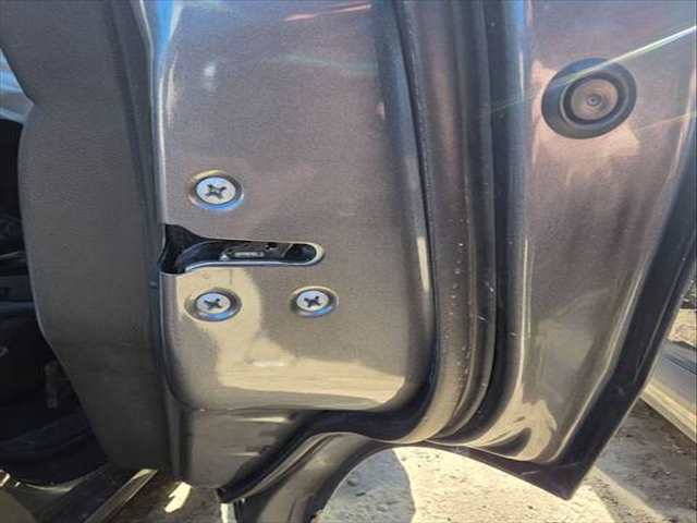 Cerradura Puerta Trasera Derecha Nissan Qashqai N-STYLE 140CV 103KW