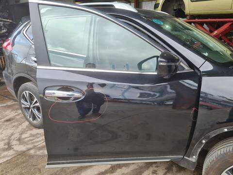 Puerta Delantera Derecha Nissan X-Trail TEKNA 157CV 116KW T32)
