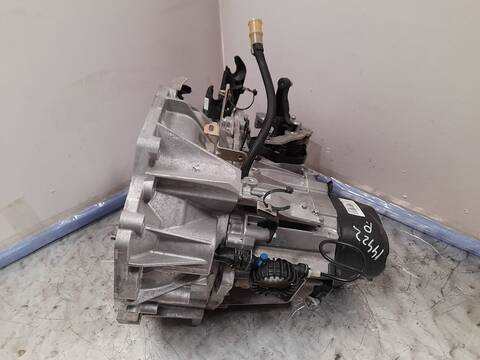 Foto 2ª: Caja Cambios Renault Clio BUSINESS 72CV 53KW [B4DG409] (2020)