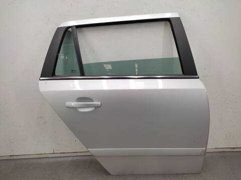 Puerta Trasera Derecha Opel Astra 1.9 CDTI L35) 120CV 88KW