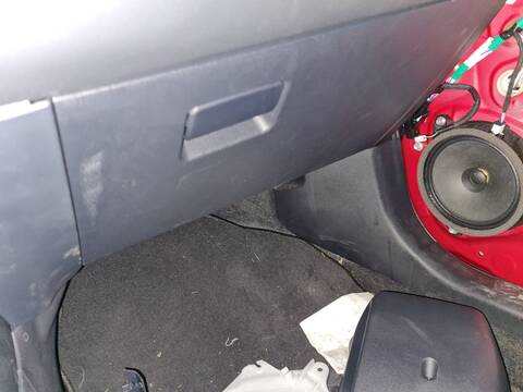 Guantera Toyota Corolla 2.0 HYBRID MZEH12) HATCHBACK 180CV 132KW