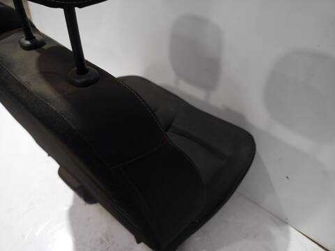 Foto 3ª: Asiento Delantero Derecho Renault Trafic L1H1 2 7T 95CV 70KW FURGON [R9M413] (2019)