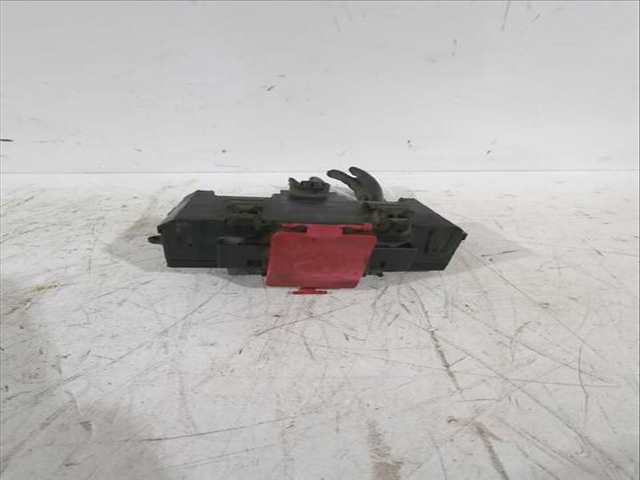 Caja Reles Fusibles Mercedes Clase C 160 CLK 240 209.361) 170CV