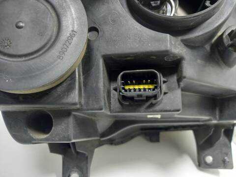 Foto 3ª: Faro Izquierdo Peugeot Partner BH02 (2016)