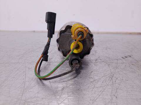 Foto 2ª: Bomba Combustible Ford Mondeo AMBIENTE BERLINA 115CV 85KW [D6BA] (2001)
