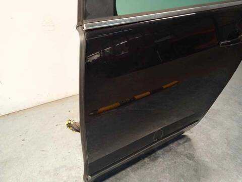 Foto 3ª: Puerta Trasera Izquierda Peugeot 5008 STYLE 114CV 84KW [9H05] (2013)