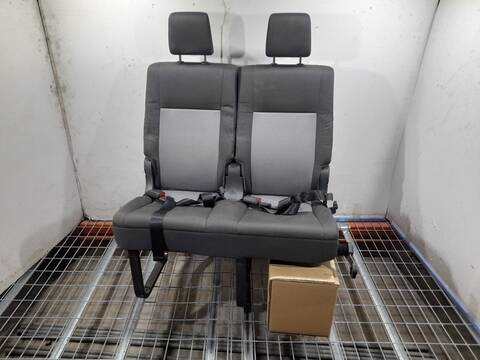 Asientos Traseros Toyota Hiace VERSION INDEFINIDA